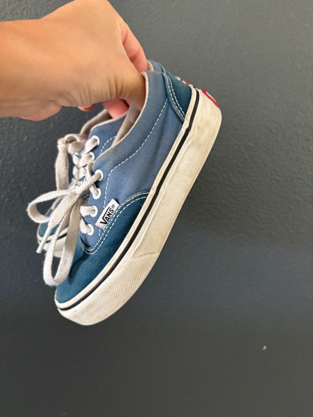 toddler Van's blue size 11